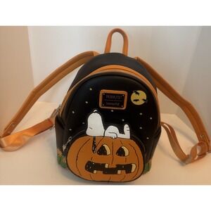 Snoopy PEANUTS Great Pumpkin Halloween Night Loungefly Backpack